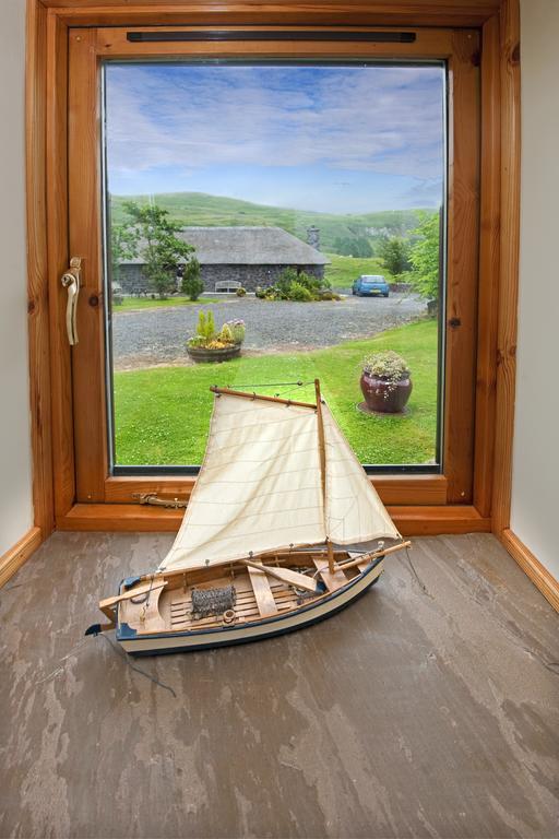 Clan Cottages Oban Bilik gambar
